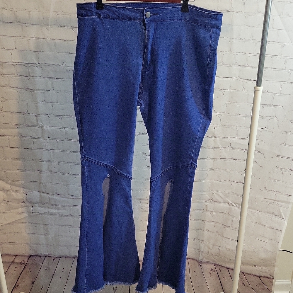 Chic Indigo Flare Women's Jeans